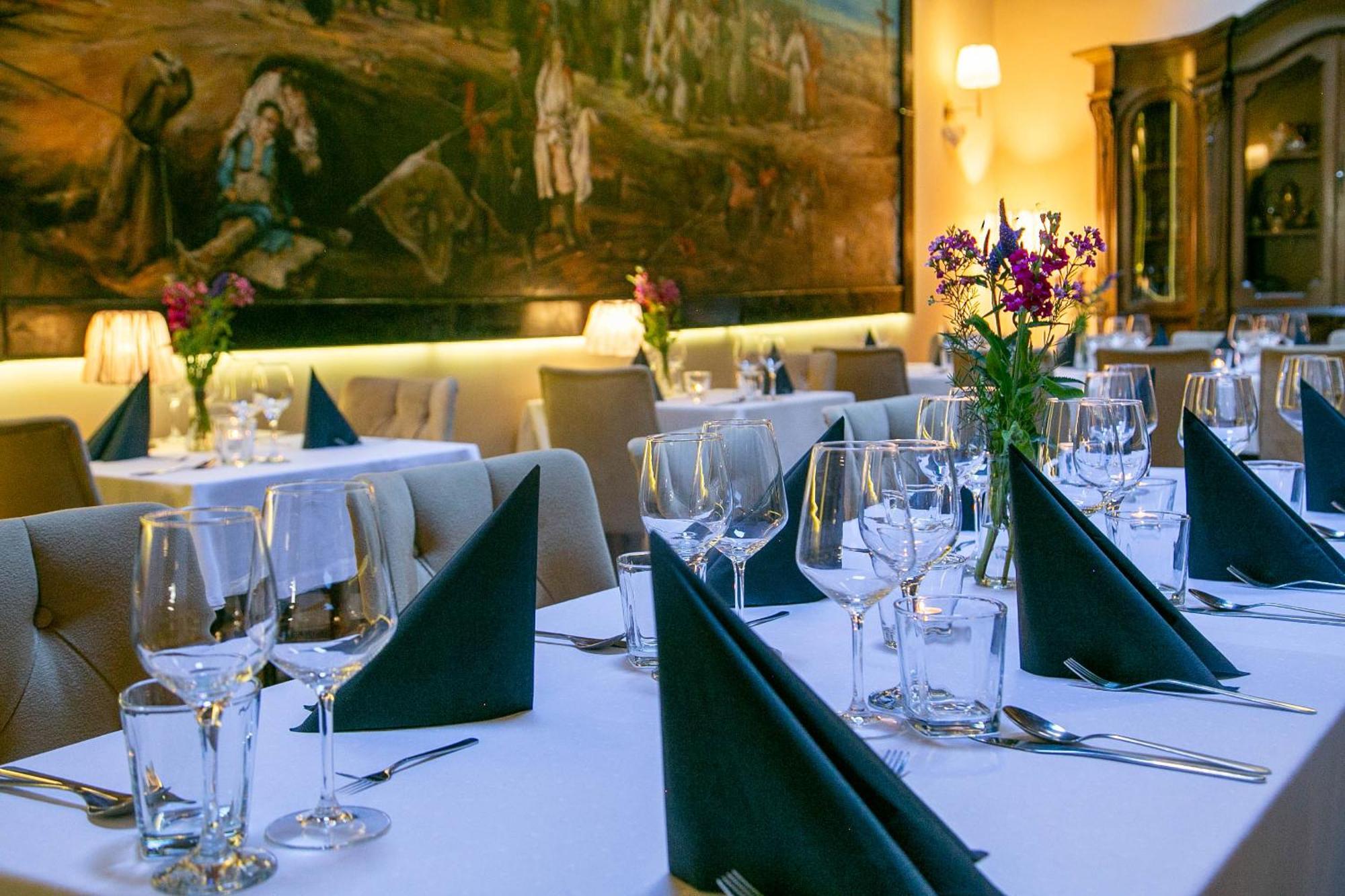 Euro Aparthotel Tarnów エクステリア 写真