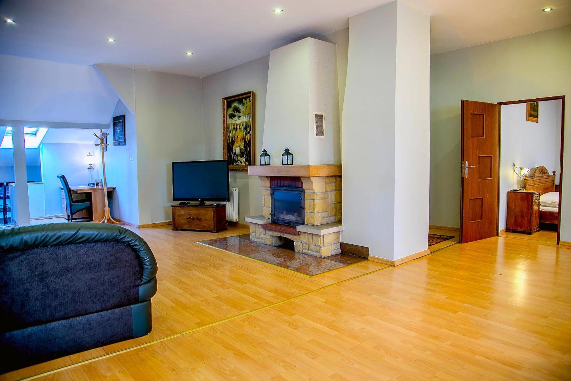 Euro Aparthotel Tarnów 部屋 写真